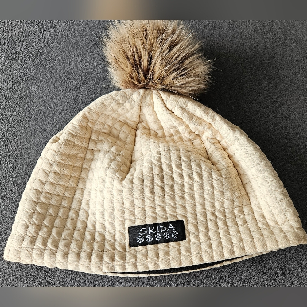 Skida Quilted Pom-Pom Hat